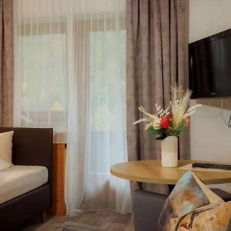 Carla 메이른호픈