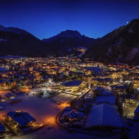 게스트하우스 Carla 3*